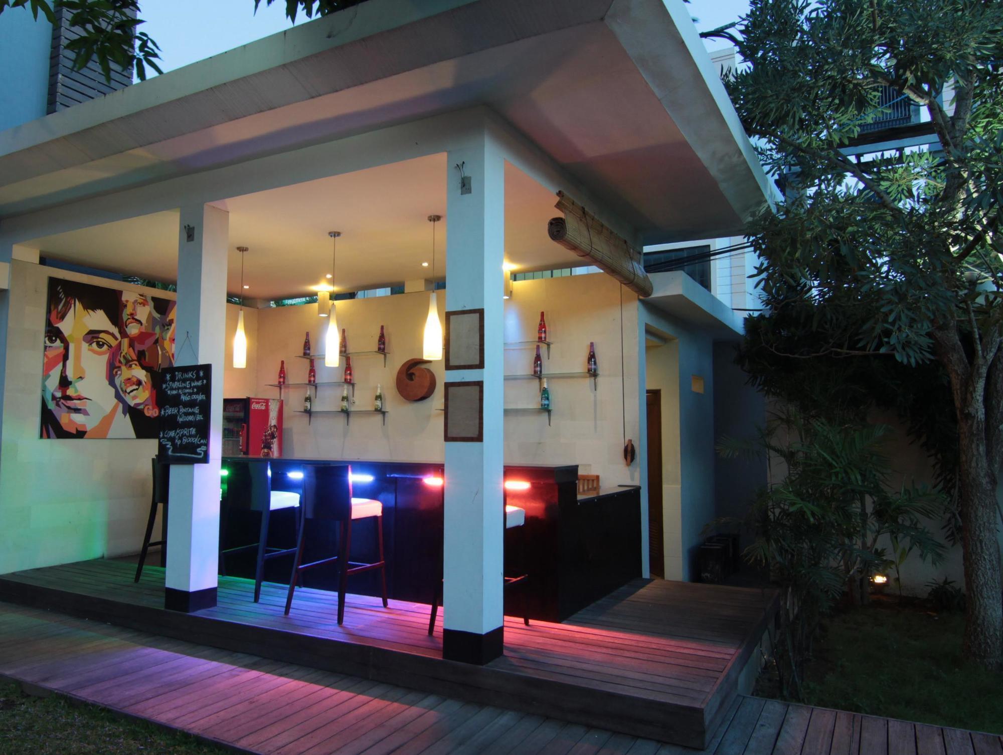 Gosyen Hotel Легиан Экстерьер фото
