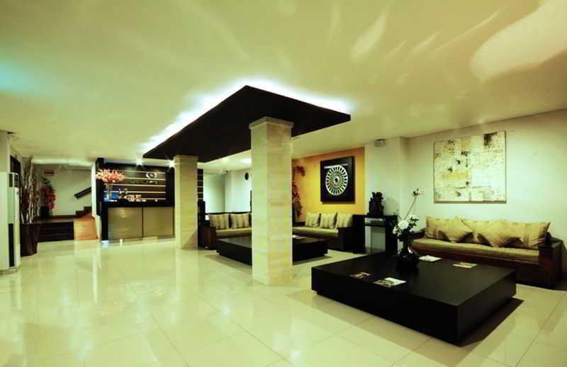 Gosyen Hotel Легиан Экстерьер фото