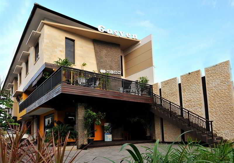 Gosyen Hotel Легиан Экстерьер фото