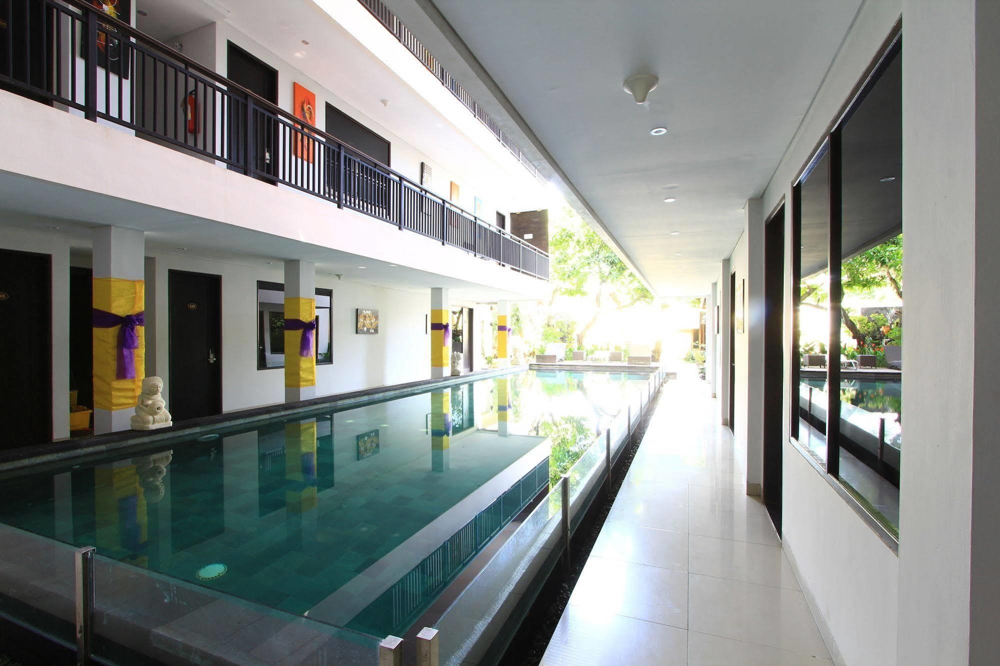 Gosyen Hotel Легиан Экстерьер фото